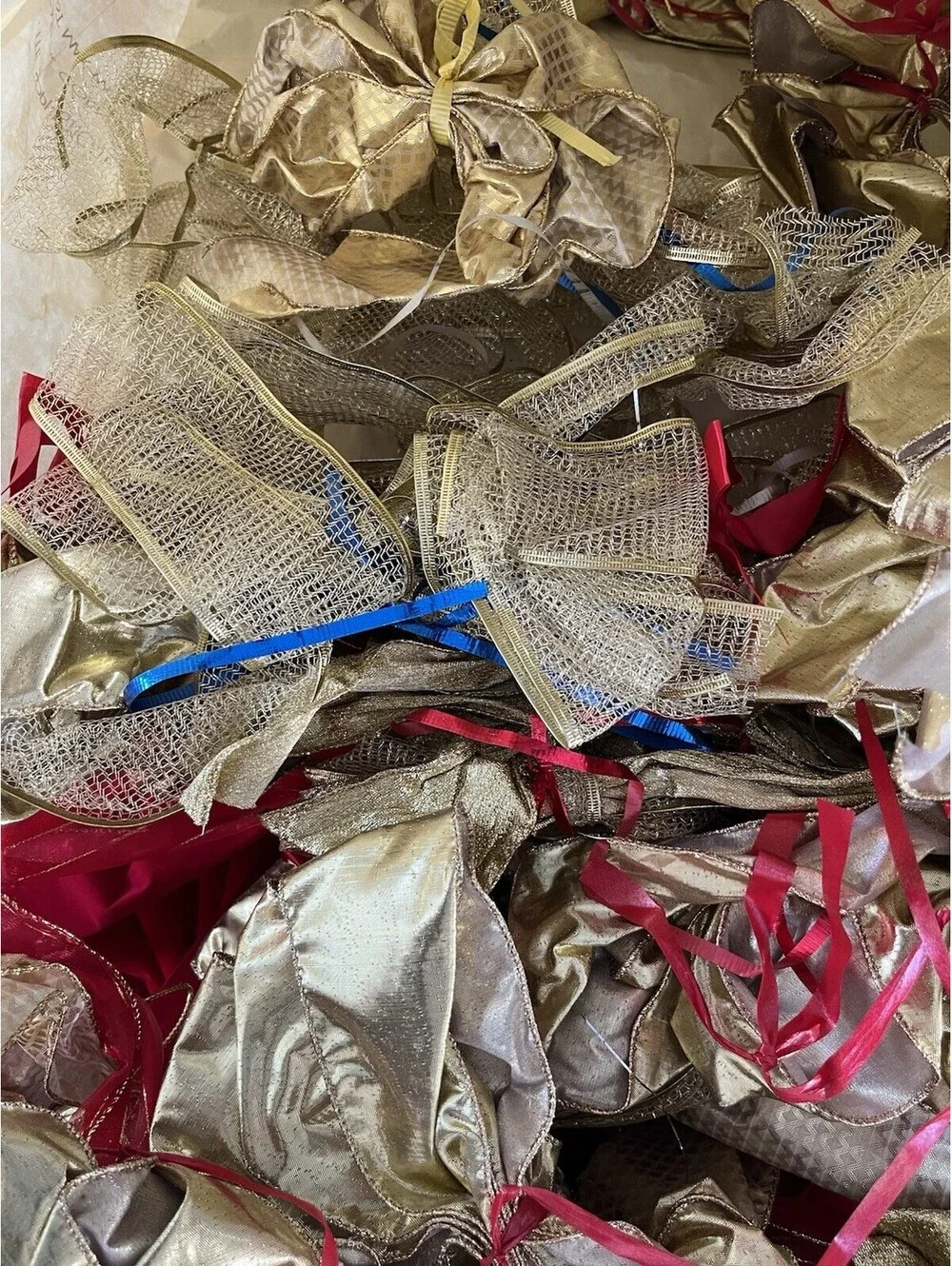 Vintage Christmas Floral Red Bows Ribbons Log Bundle